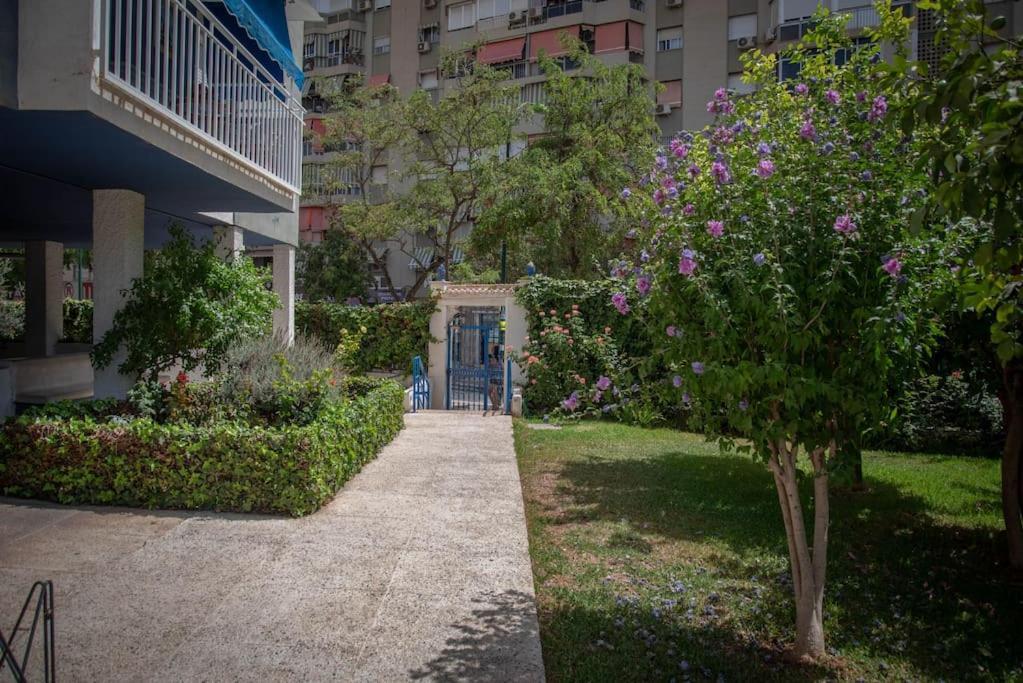 Appartamento Piso Con Jardin Málaga Esterno foto